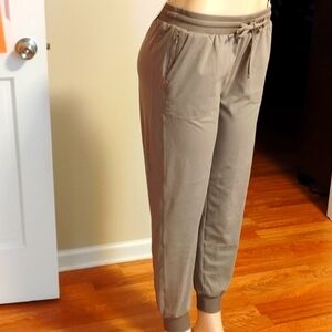NWT Women's Rachel Zoe it's all about comfort joggers Size Medium